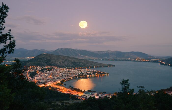 Kastoria-freepixabayfoto-lake-4490068_1920