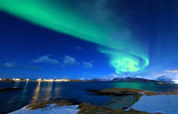 Norway-NorthLights-freepixabayfoto-northern-light-2387777_1920