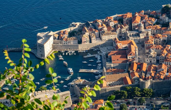 Dubrovnik-freeunsplashfoto-mana5280-z_OA6XfnF9s-unsplash (1)